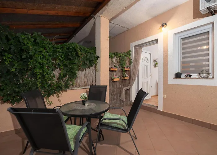 Ivana Apartment Nin