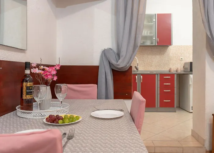 Ivana Apartment *